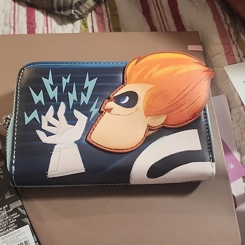NWT-Loungefly/Disney’s Pixar Incredibles Syndrome zip around wallet